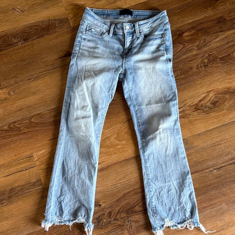 Buckle Black Fit No. 53 Cropped Flare Light Blue Distressed Women Jeans